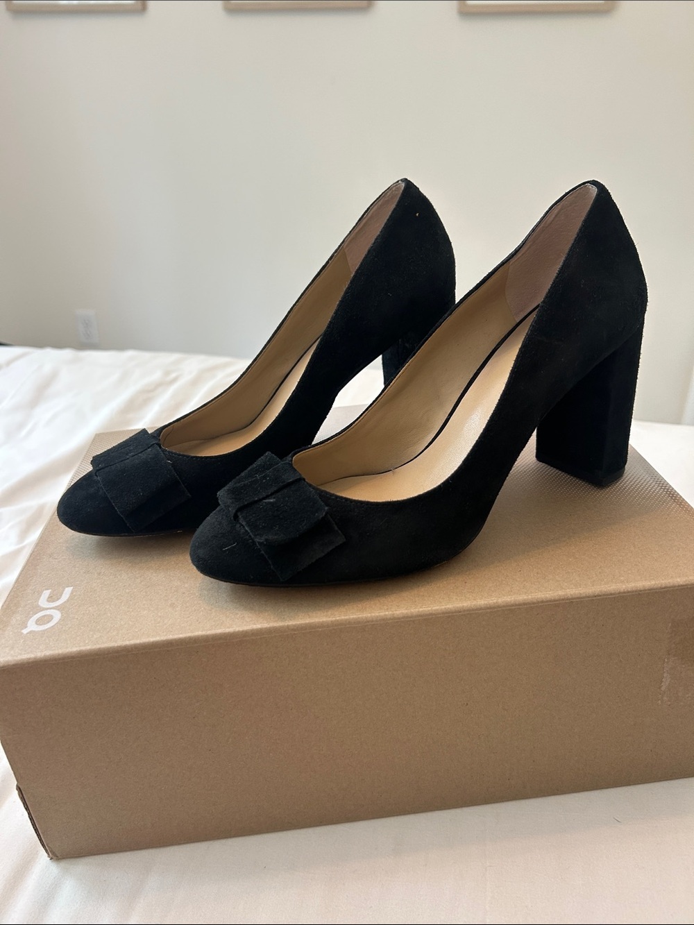 Ann Taylor Black Suede Bow Pumps